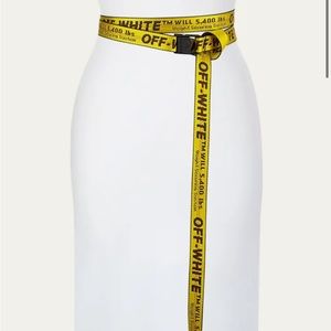 Off-White
Classical Industrial Belt